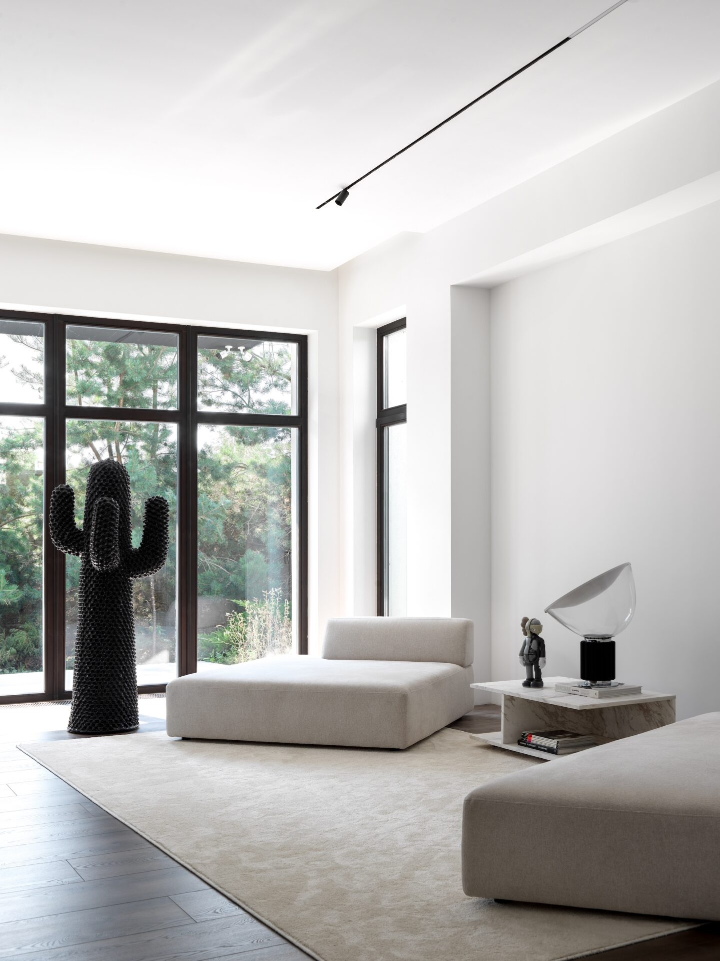 Villa White Rock панорамные окна в гостиной