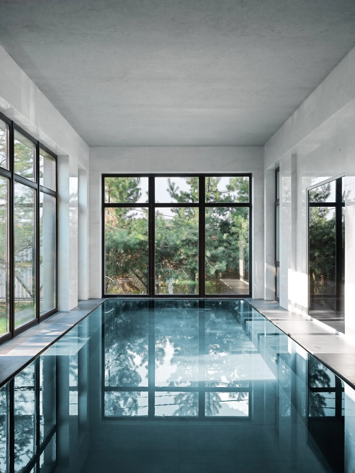 Villa White Rock вид на бассейн